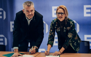 Signature convention MEDEF Côte d'Opale Ivan TALPAERT & Vanessa FRATTINI